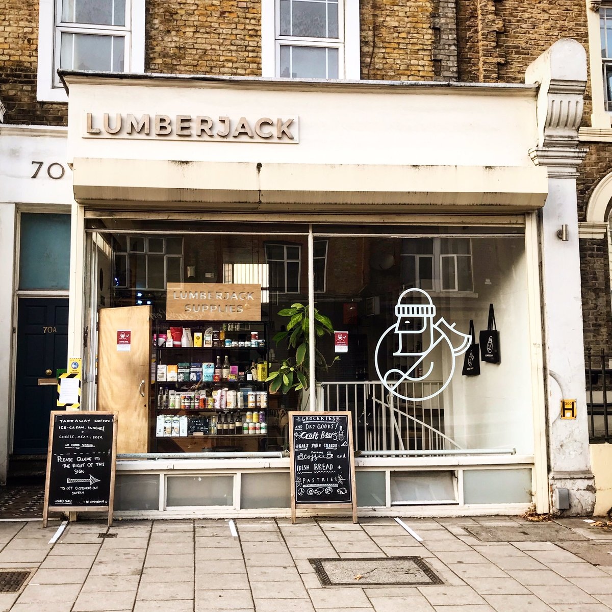 juiceround's tweet photo. Lumberjack Coffee is a lovely local coffee shop and general store in the heart of Camberwell. Serving amazing coffee and quality food, they have an obsession with quality. We’re thrilled that The Juice Round’s drinks are part of their wonderful selection!

#sustainable https://t.co/thSXPGBu66