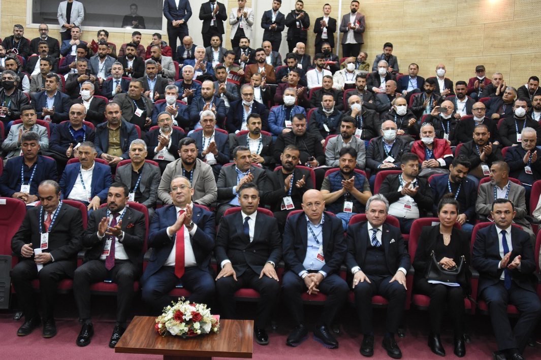 mehmettaskin__'s tweet photo. Dostlarımız,
Birlik seçimimizi Sizlerin desteğiyle 171 sayılık çok ciddi oy farkıyla kazandık. Ramazanda kıymetli vakitlerinizi ayırıp, yalnız bırakmadınız
Seçimler kazanılıp-kaybedilir fakat Bizim gibi yol arkadaşlığı olanlar kaybetmeyecektir
BİZ KAZANDIK, BİRLİKTE KAZANDIK … https://t.co/905KEBIiu5
