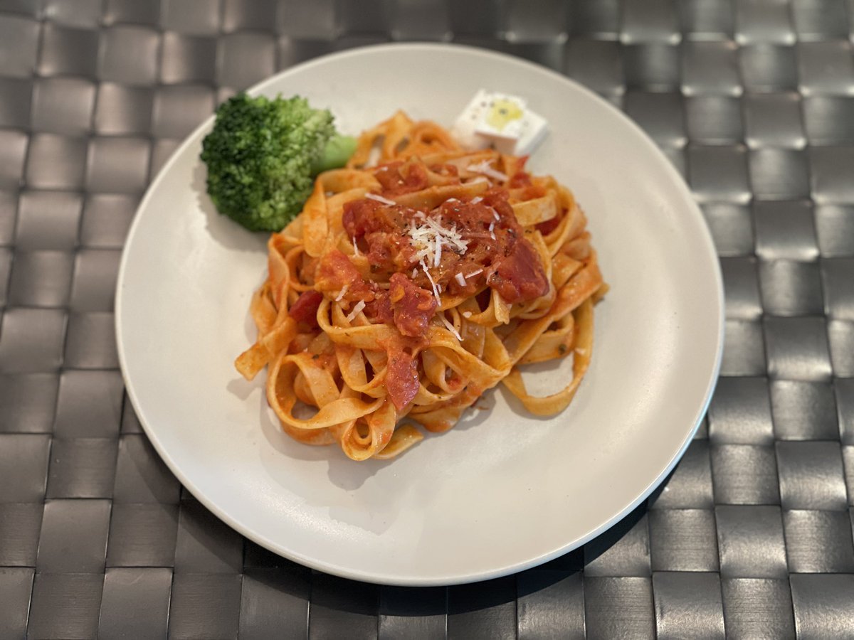 Leeann A. Q. Wang tweet media