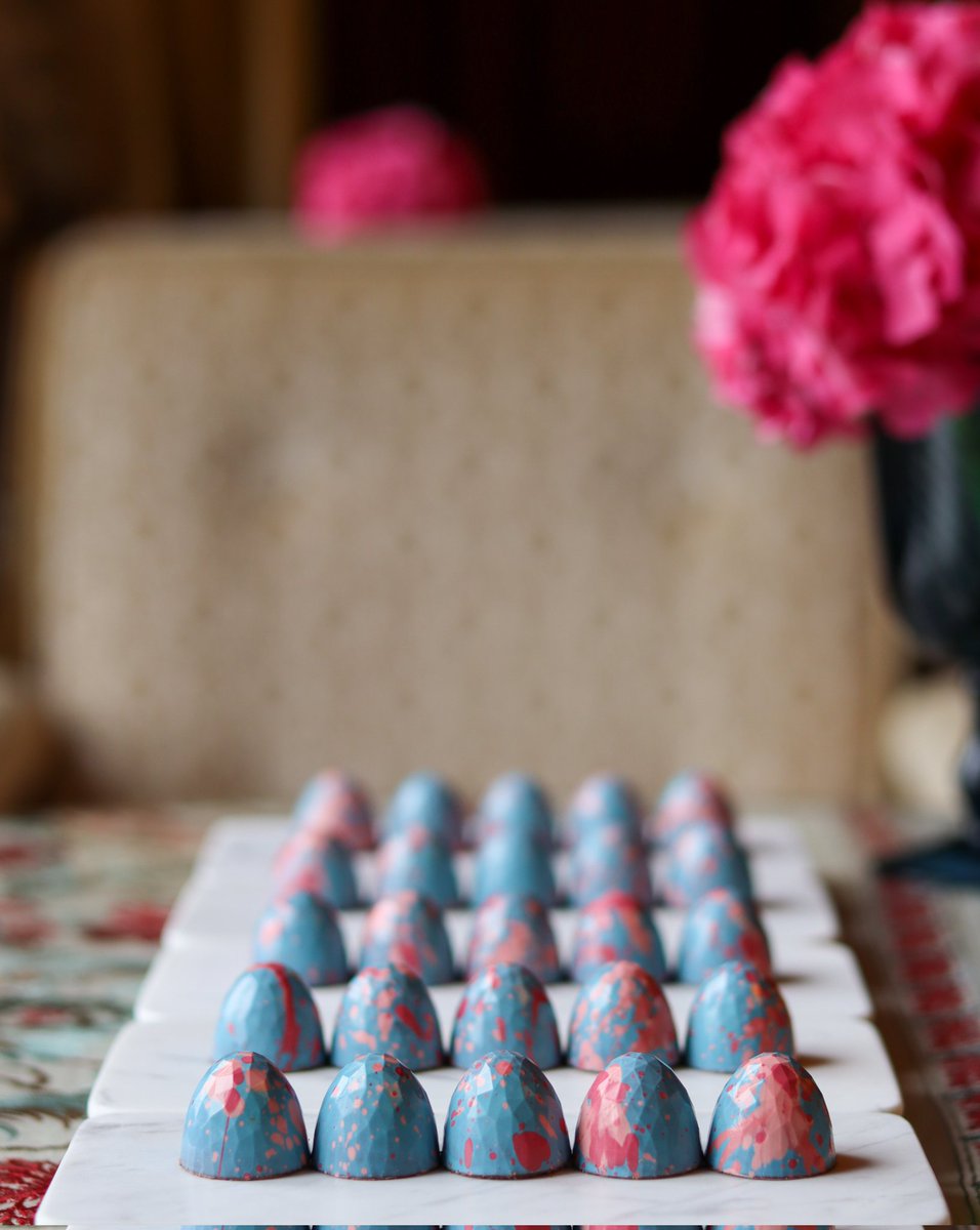 paulapastry's tweet photo. 'Being Sustainably focused is always at the forefront of how we create' 

This week we have removed our paper chocolate boxes from our arrival chocolate Amenities👌
@ashfordcastle
@red_carnation

We love our new look🌱🌸

#HowWeTreadRight https://t.co/YAXhTeVgjG