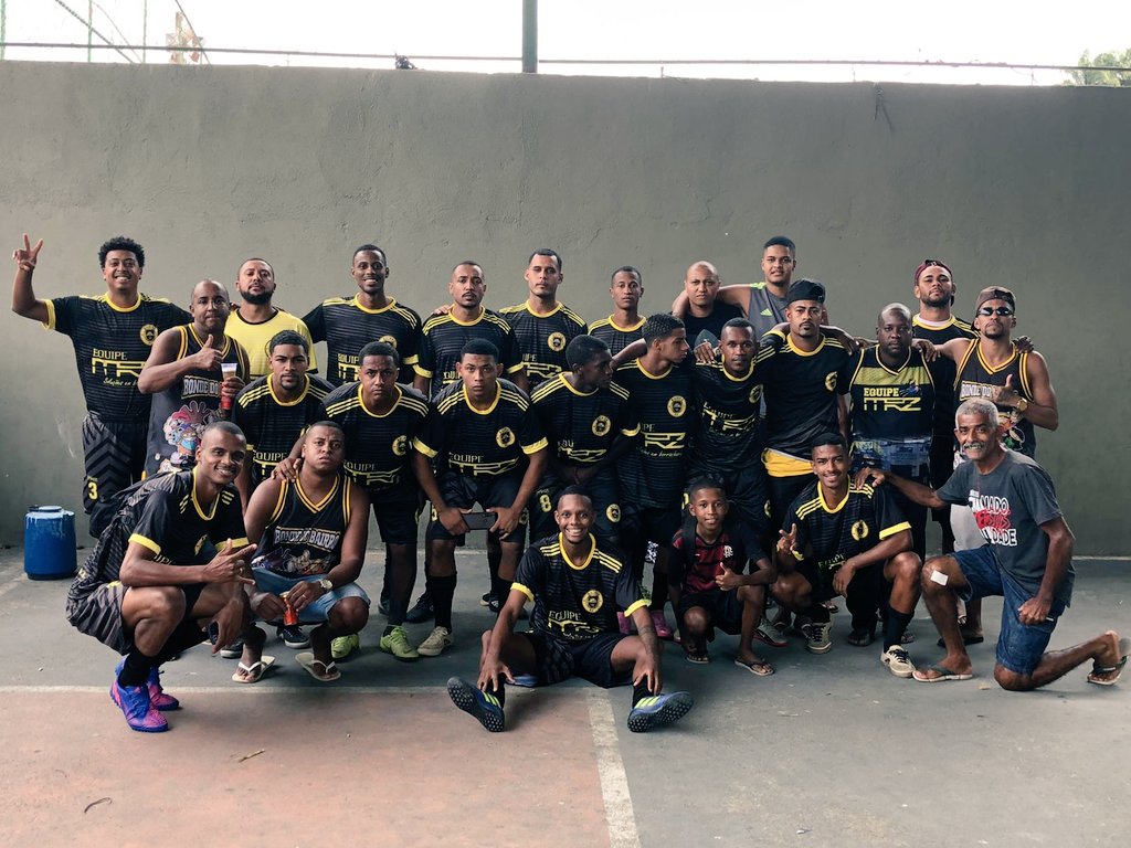BondeDoBairroFC's tweet photo. #SeguiremosJuntos #MaisQueUmTimeUmaFamilia
⚫🟡⚫🟡⚫🟡⚫🟡
@BondeDoBairroFC https://t.co/wQFEXMVcBy