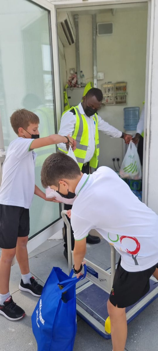 What an amazing start to the <a href="/HartlandIntl/">Hartland Intl School</a> Ramadan fridge initiative with our FS1 students and <a href="/zenith_uae/">Zenith UAE</a> filling both fridges full of food! Today we thanked the Security team who greet us with huge smiles everyday with the food. <a href="/KHDA/">KHDA | هيئة المعرفة والتنمية البشرية بدبي</a> @COBISorg @BSMEorg #edutwitter #collabuae