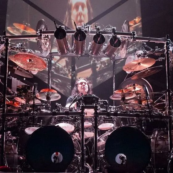 Happy Birthday to the amazing Mike Mangini 👏 🎉 // Photo by Carlos Delgado; CC-BY-SA