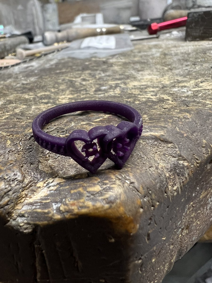 JcgBijouterie's tweet photo. Any questions? #jewelry #3Dprinting https://t.co/d8tdXiwWZ2