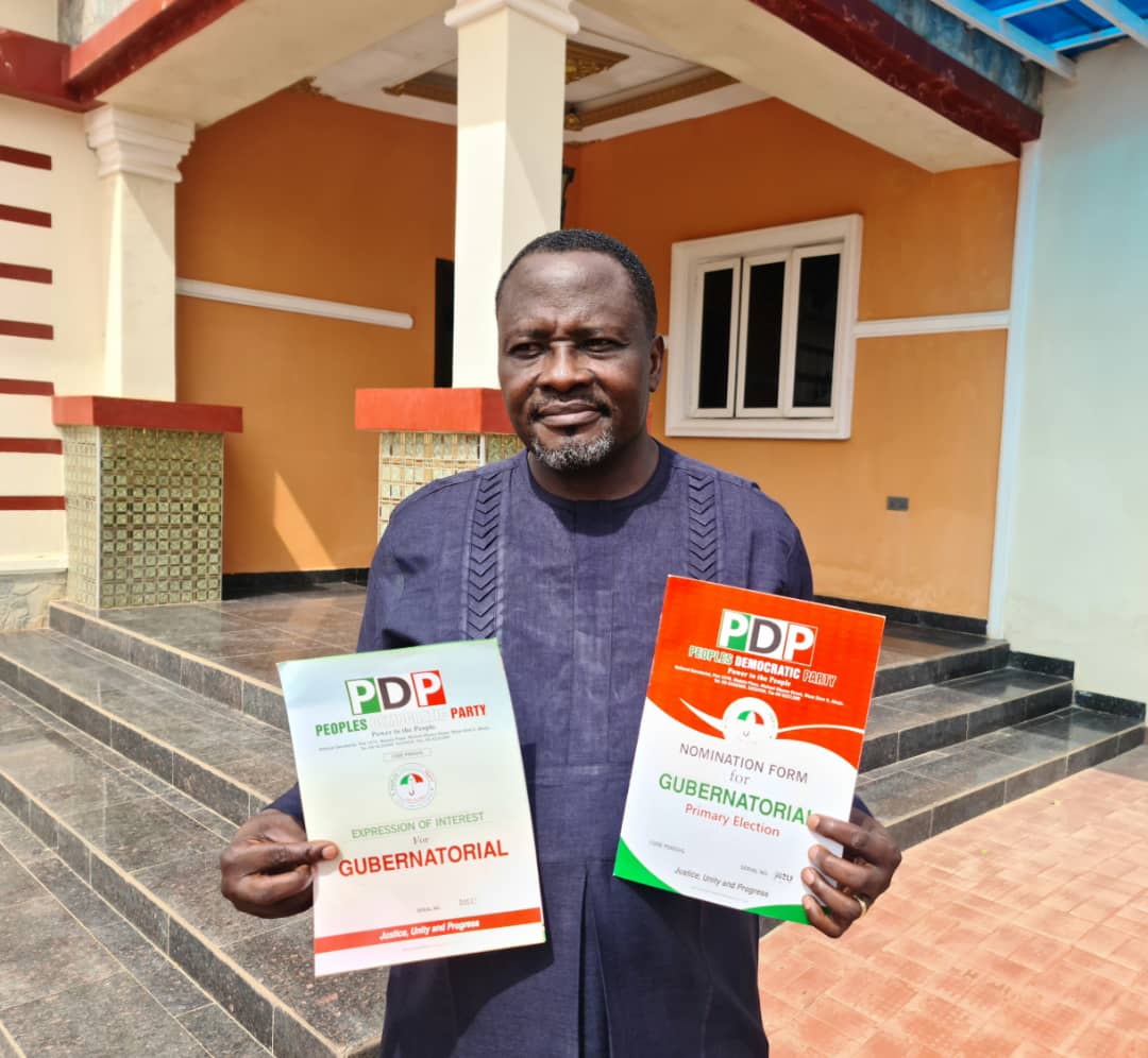 RedemptionAmba1's tweet photo. Brig Gen john sura (rtd) has done the needful. forms picked, filled, signed and duly submitted @OfficialPDPNig National secretariat..... God help us as we move forth into the primaries
@IdiAhmed3 
@JimmyYanan 
@2023Liberation 
@SuraSunday 
@MEMorgan001
@kudansjnr
#LIBERATION2023 https://t.co/VIwbntAWNB