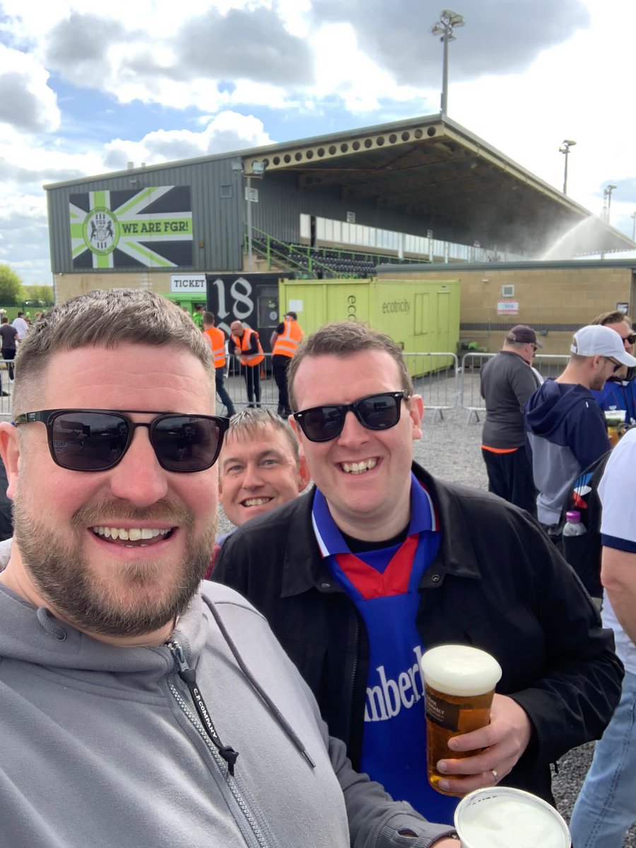 oafcphonein's tweet photo. We are here #prematchpints #oafc https://t.co/1EOXShYb5U