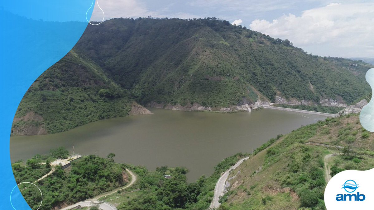 acueductobga's tweet photo. #Datoamb I El Embalse de Bucaramanga cuenta con una estructura que garantiza la estabilidad de la presa en caso de fuertes crecientes del río Tona, conocida como el “Morning Glory”, una obra de ingeniería nunca antes vista en la región, y dato para sentir #Orgulloamb. https://t.co/4rIVWL12rn