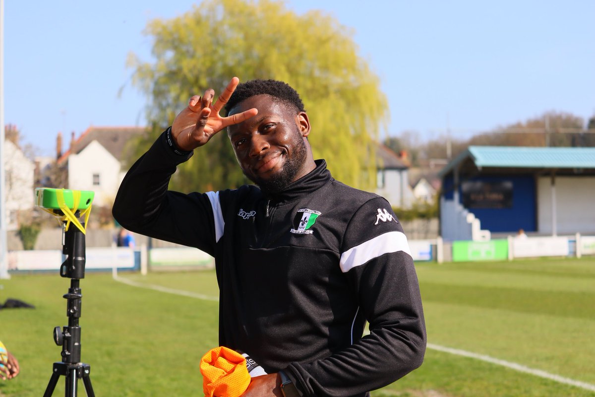 CrayValleyPM's tweet photo. Good afternoon everyone and a warm ☀️ welcome from #Oakwood ahead of today's @IsthmianLeague fixture between #TheVickers and your Cray Valley PM FC. 
We'll have team news from #TheMillers changing room for you next! 

#COYM https://t.co/VN3Vbpr9T9