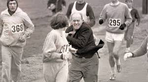 mary_dillhoff's tweet photo. #bostonmarathon2022 A toast to Katherine Switzer for what she did for women’s running. 🥂#261 #runnerdoc https://t.co/zYJNzSIYoq