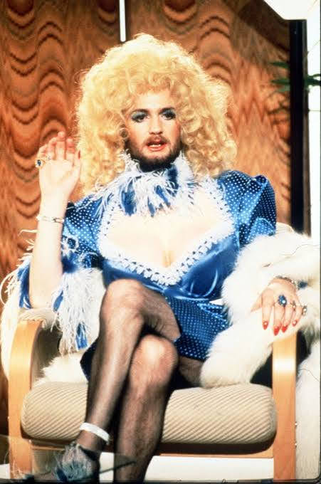 Happy birthday to the fabulous Dolly Parton.... 
