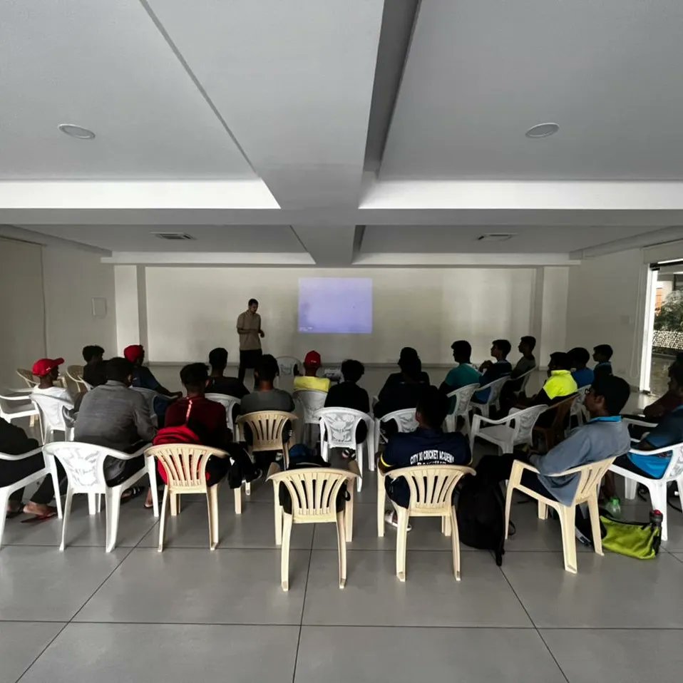 _SimplySport's tweet photo. Today we conducted an on-site Sports Science seminar for the attendees of the 'Fast Bowling Camp' at the 
@6crick on the topic of "Improving Your Mental Performance". https://t.co/X9XBH49LYh