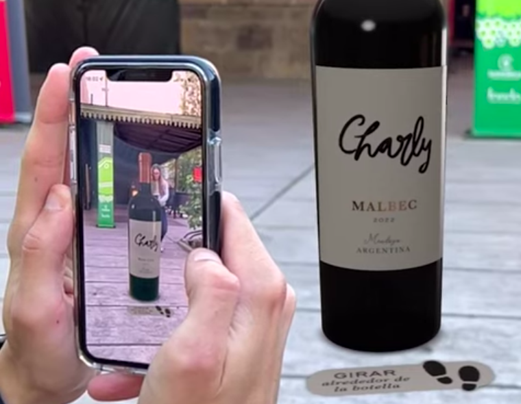 memodiario's tweet image. Con Realidad Aumentada, Mendoza se llenó de botellas de Malbec en sitios emblemáticos memo.com.ar/economia/malbe…