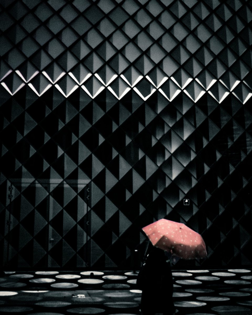 FelixLyhs's tweet photo. life imitates simulation. #archillect https://t.co/xVDQTE64Zx