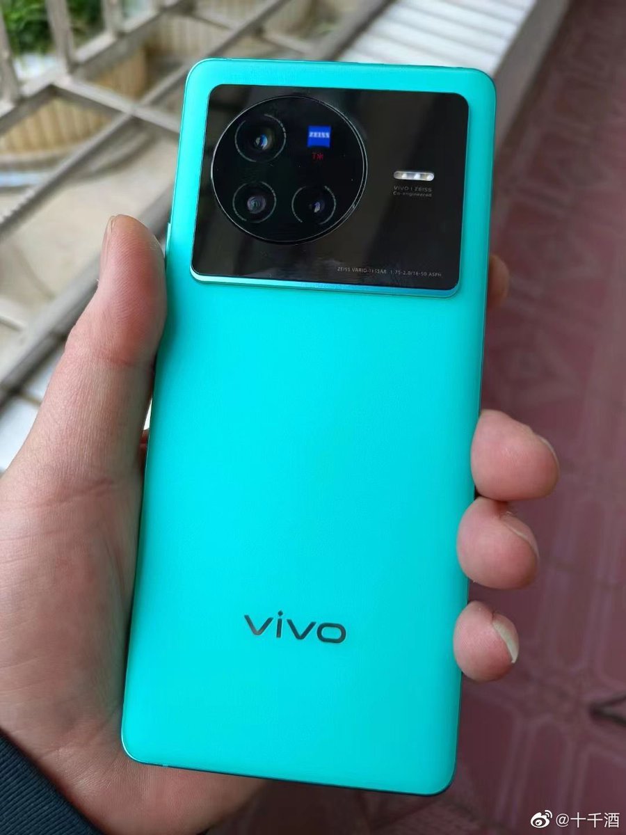 mob_leaks's tweet photo. Vivo X80 &amp; X80 Pro live hands-on images.
Via: Weibo
#Vivo #VivoX80 #Android #mobleaks https://t.co/rjPojTZ8lg