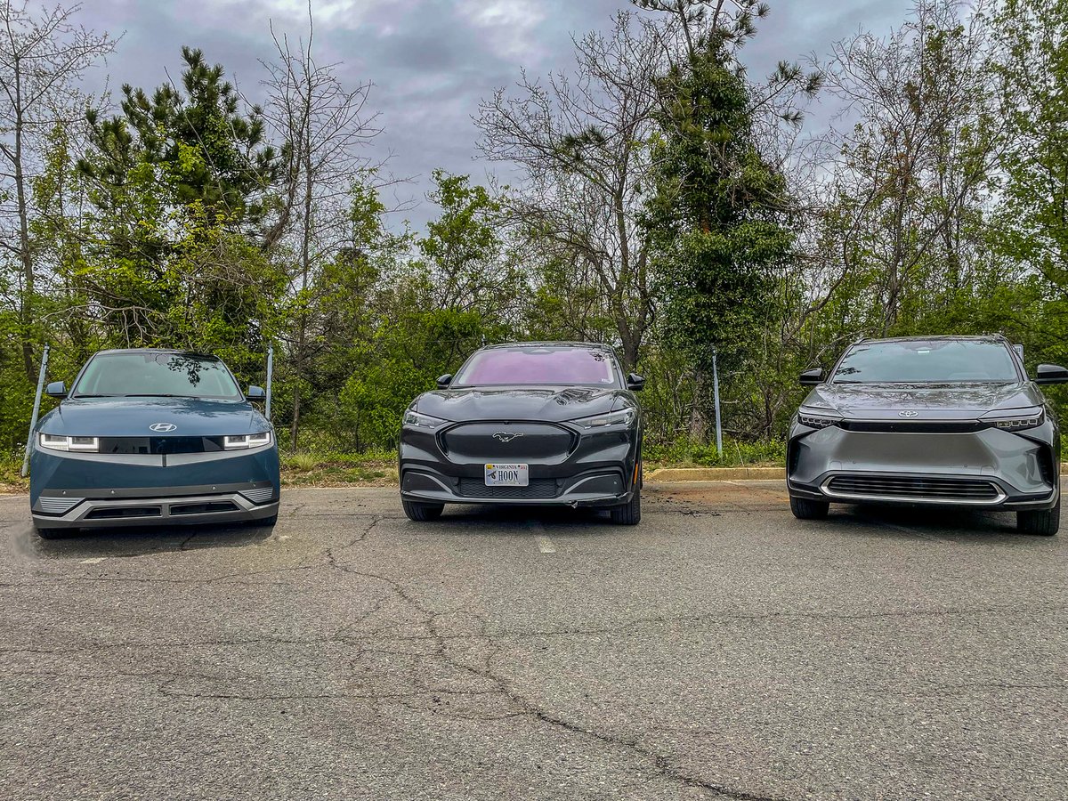 WilliamByrdUSA's tweet image. #EV comparisons coming soon to @TAutoverse @TheStartingLin3! #ElectricVehicles #Ionic5 #MachE #BZ4X