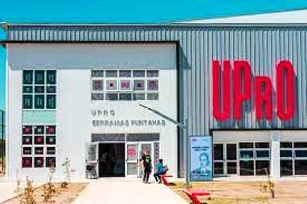 fferrarelli's tweet photo. Unos 3.000 alumnos de la UPrO podrán acceder a la Beca Progresar https://t.co/MXcAJ5wOLx vía @fferrarelli https://t.co/0sxs3afK6v