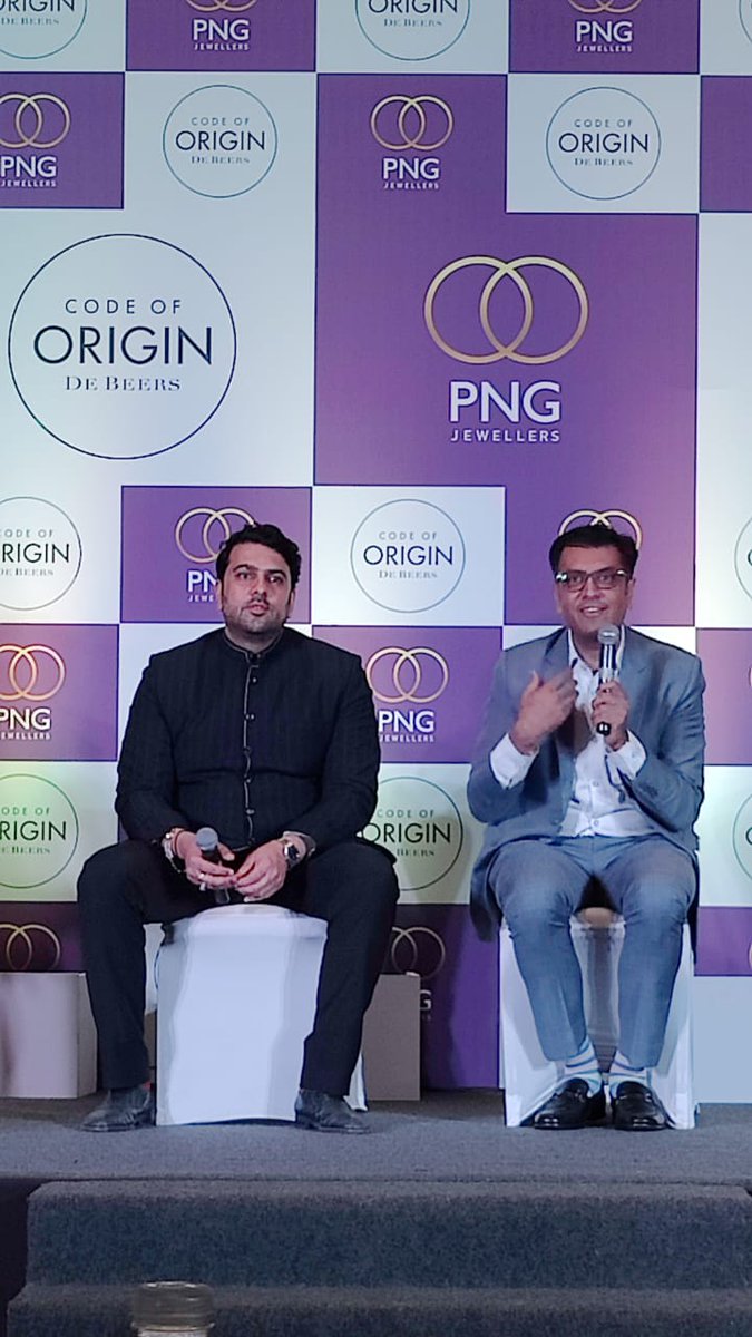 saurabh_gadgil's tweet photo. In front of packed audience today with members of the media fraternity of Pune city, PNG Jewellers and DeBeers Group Announced the roll out of the Code of Origin β A Trusted Source Programme.
@debeersgroup
#CodeofOrigin #DeBeers #PNGJewellers #Diamonds #conflictfree https://t.co/lhT99ZEd4o