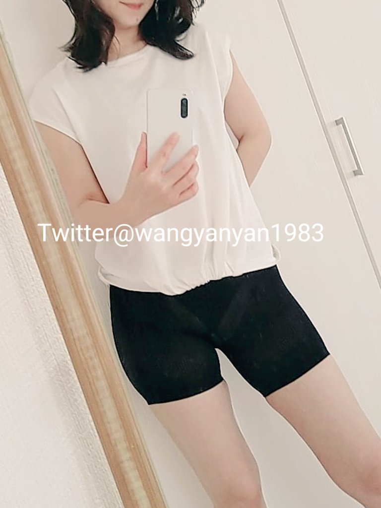 wangyanyan1983's tweet photo. 闲的没事发个自拍得瑟一下 #熟女 #阿姨 #丝袜 #自拍 https://t.co/OjsgrmC8Cf