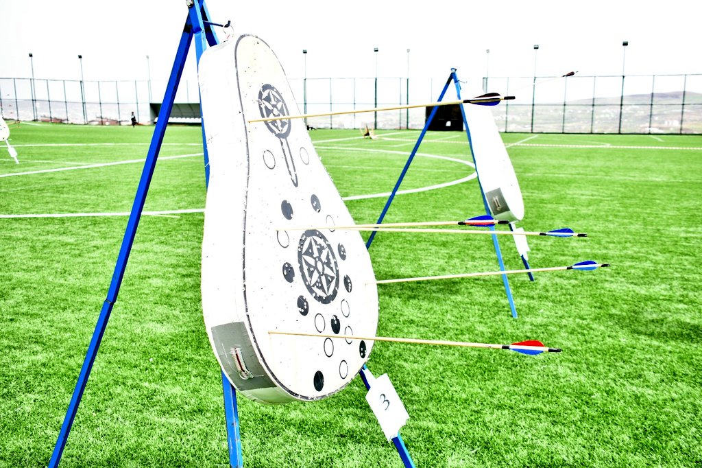 GSB_Elazig's tweet photo. 📍 Bahçelievler Sahası

📌Okul sporları Küçükler, Yıldızlar, Gençler kategorilerinde gerçekleştirilen Geleneksel Türk Okçuluğu müsabakalarında dereceye giren sporcularımızı tebrik ediyor, başarılar diliyoruz.🏆👏
@gencliksporbak @kasapoglu https://t.co/wrTjoc8Y2b
