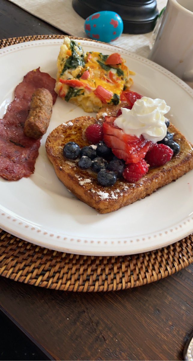 gibbonsdrew11's tweet photo. Easter breakfast https://t.co/o4r1tL3aPs