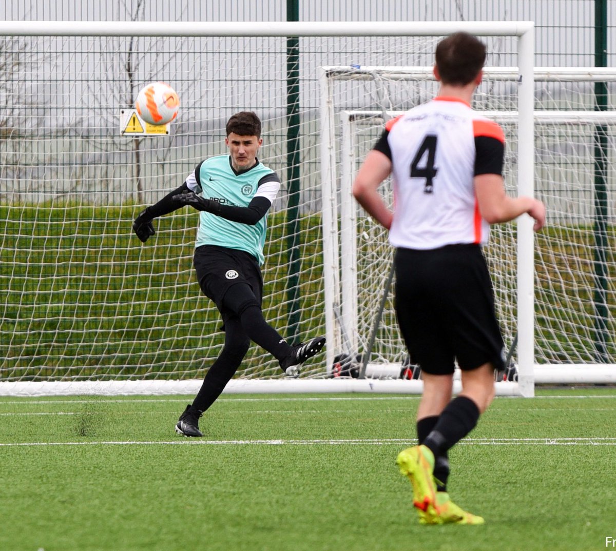 TUacademy_sdc's tweet photo. What an amazing achievement for our very own @WonnacottMatt who has been named on @TUFC1899 1st team bench home to @EastleighFC at just 16 years of age. @TheVanaramaNL #WelldoneMatty 🧤⚽️🧤#PDADevon @ProD_Keepers https://t.co/o3E5P0Q5Fj