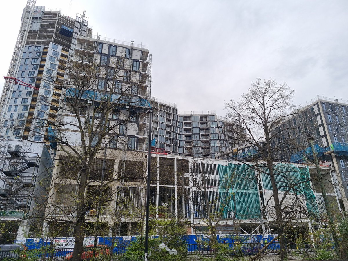 MainesChris's tweet photo. Planning in #LabourLewisham is a mess. They ignore their own #DesignPanels so are getting rid of them. I wish they understood refurb buildings and keeping mature trees is environmentally more sustainable than their current approach.
#EndtheOnePartyState
#LewishamDeservesBetter https://t.co/VXdApS0JMY