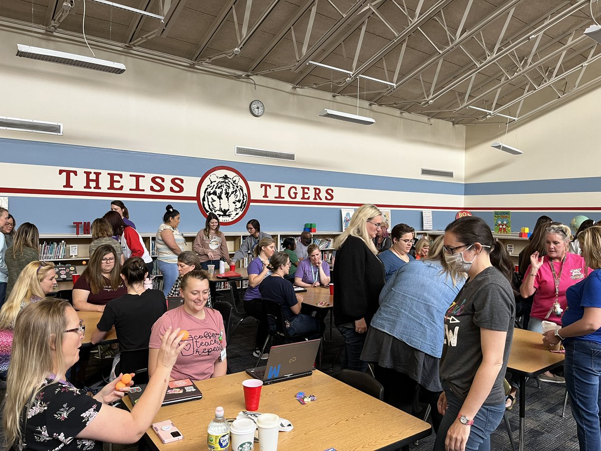 jillfunkAP's tweet photo. Positive Pings! @lead4ward @TheissKISD #PDdays @KleinISD https://t.co/lfjkPlBOB2