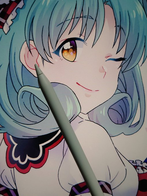 布団でゴロゴロしながら原稿出来るの最高だなぁ…。 