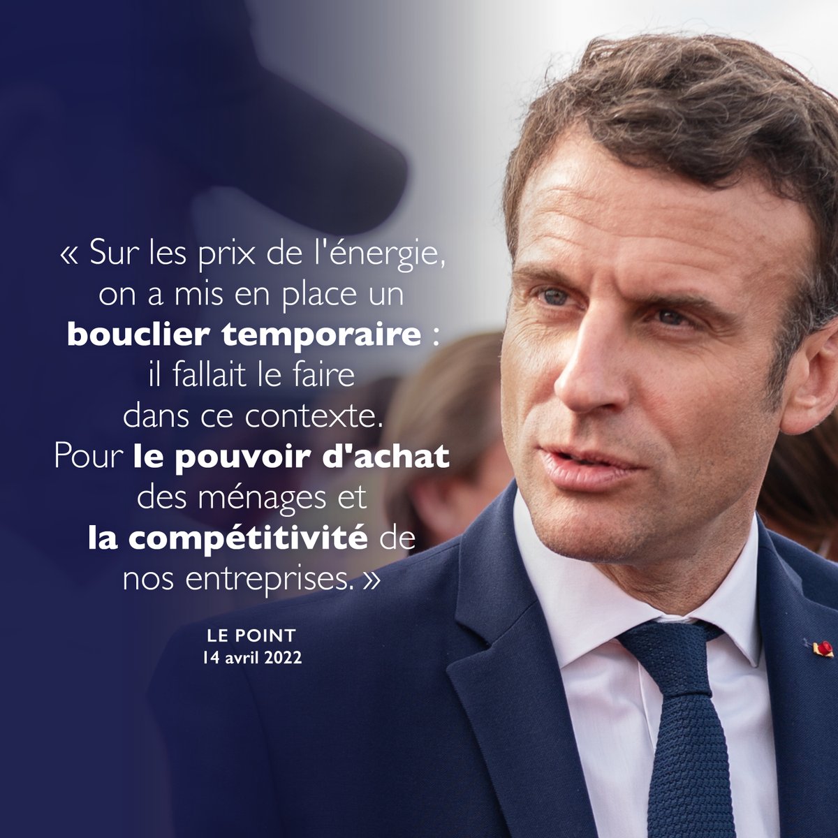 Renaissance's tweet photo. « Cela est bien plus rapide et pertinent que de baisser de manière permanente la TVA sur les carburants, ce qui est tout à la fois moins efficace et complètement contraire à nos intérêts économiques et climatiques. » @EmmanuelMacron @LePoint https://t.co/hIBmIQHxlK
