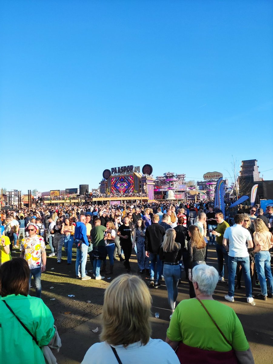 bean 🌺 tweet media