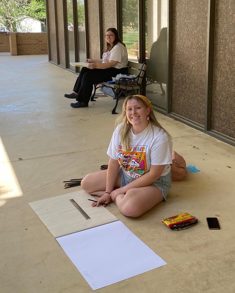 tlulibrary's tweet photo. The Library Portico: Great for snowcones 🍧 and sketching 🎨 #librarylife https://t.co/ON5imtc9SL