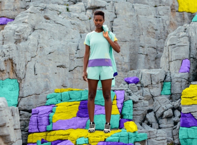 BernasCOM's tweet image. Le retour du soleil avec la collection colorée de @SalomonRunning  

Salomon annonce la couleur en proposant une nouvelle tenue outdoor colorée et très graphique. 🌟

De quoi être ultra-tendance sur tous les chemins, routes et sentiers pendant les vacances !