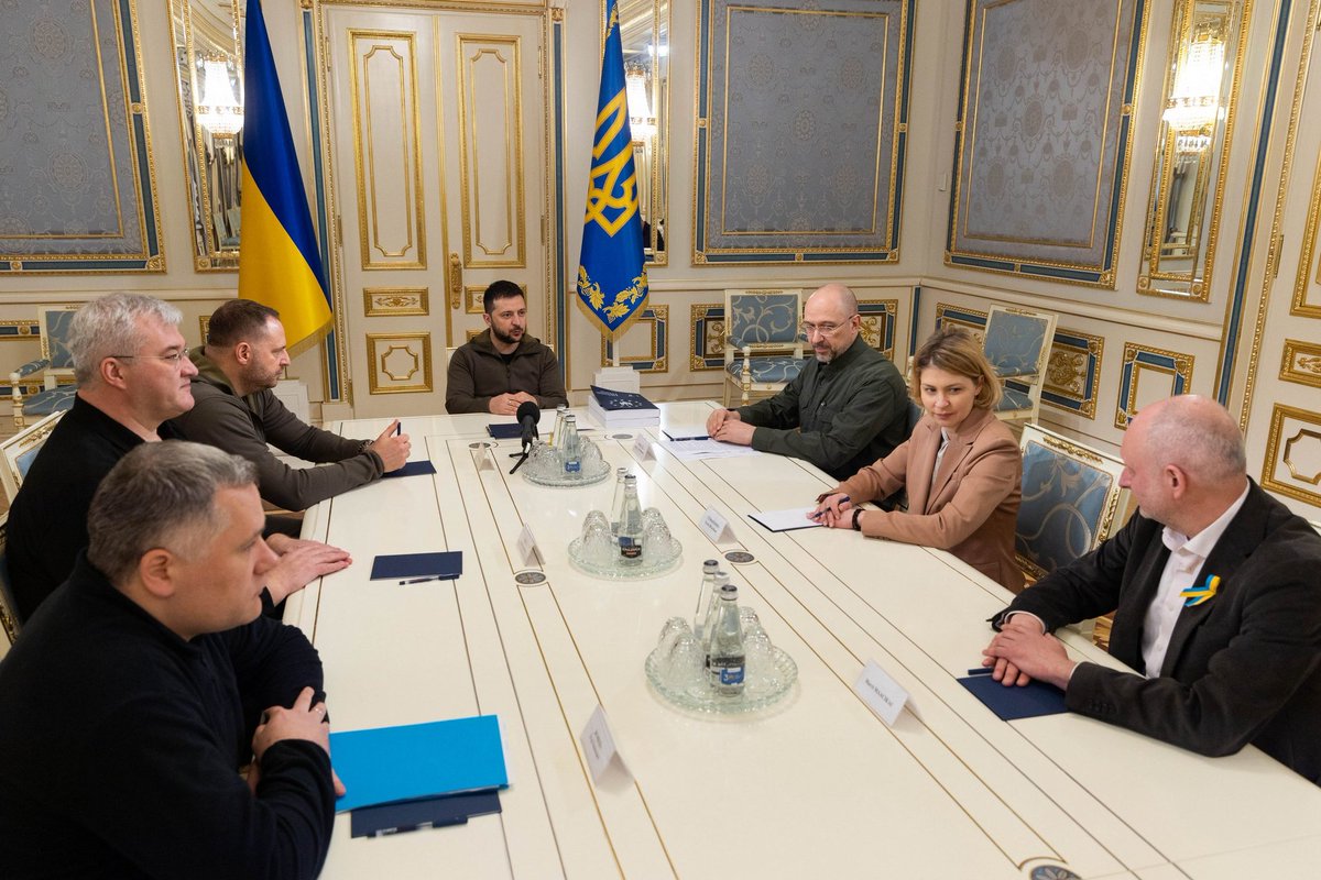 MattiMaasikas's tweet photo. Another step on Ukraine's EU path. Honoured to receive from @ZelenskyyUa the answers to @EU_Commission questionnaire, handed over by @vonderleyen only 10 days ago. Extraordinary times take extraordinary steps and extraordinary speed. @Denys_Shmyhal @StefanishynaO @AndriyYermak https://t.co/UaNPOrhPST