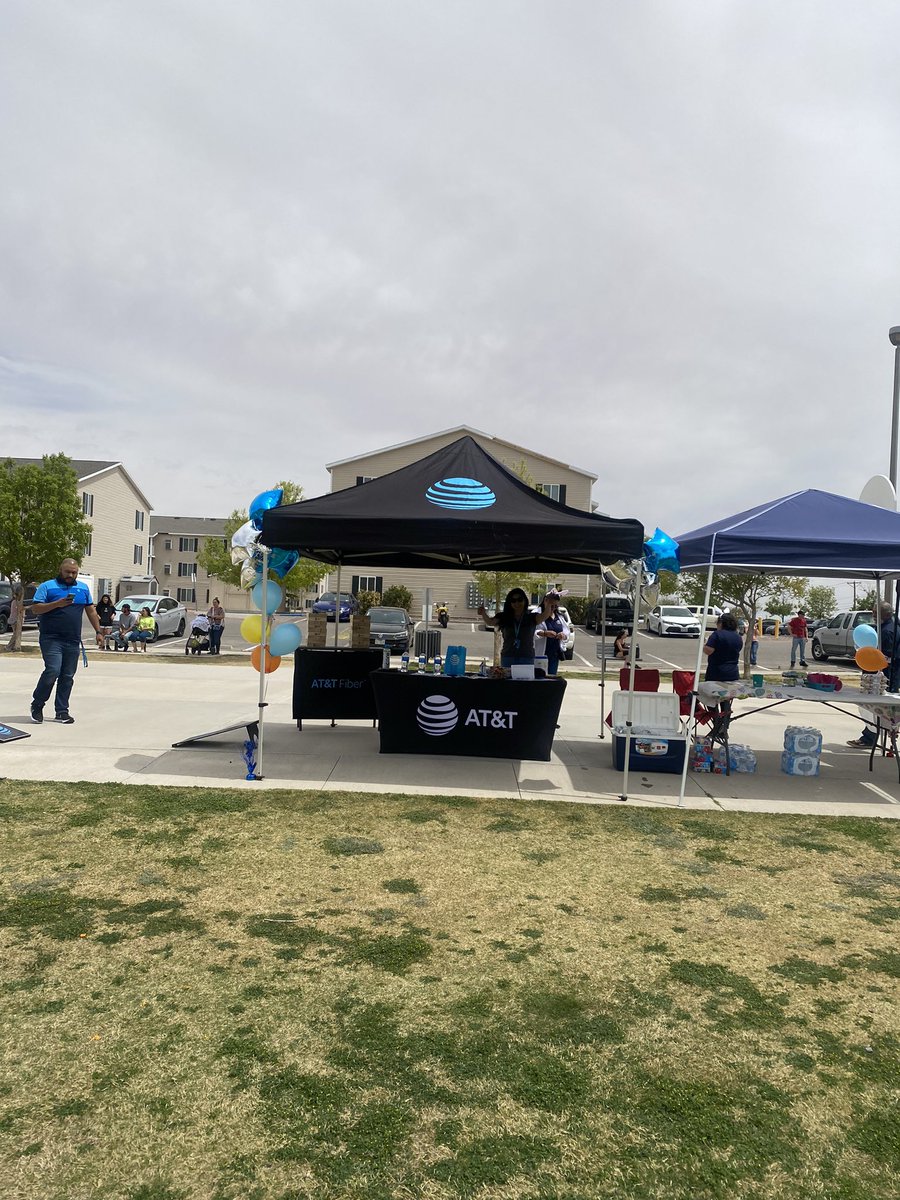 TexasPride11's tweet photo. Great Easter Egg hunt this weekend with IHX @CgonzATT and Will at the Van Horne in El Paso! #Easter #ConnectedCommunities#chasingfiber#partnership https://t.co/MdC4s9yUCi