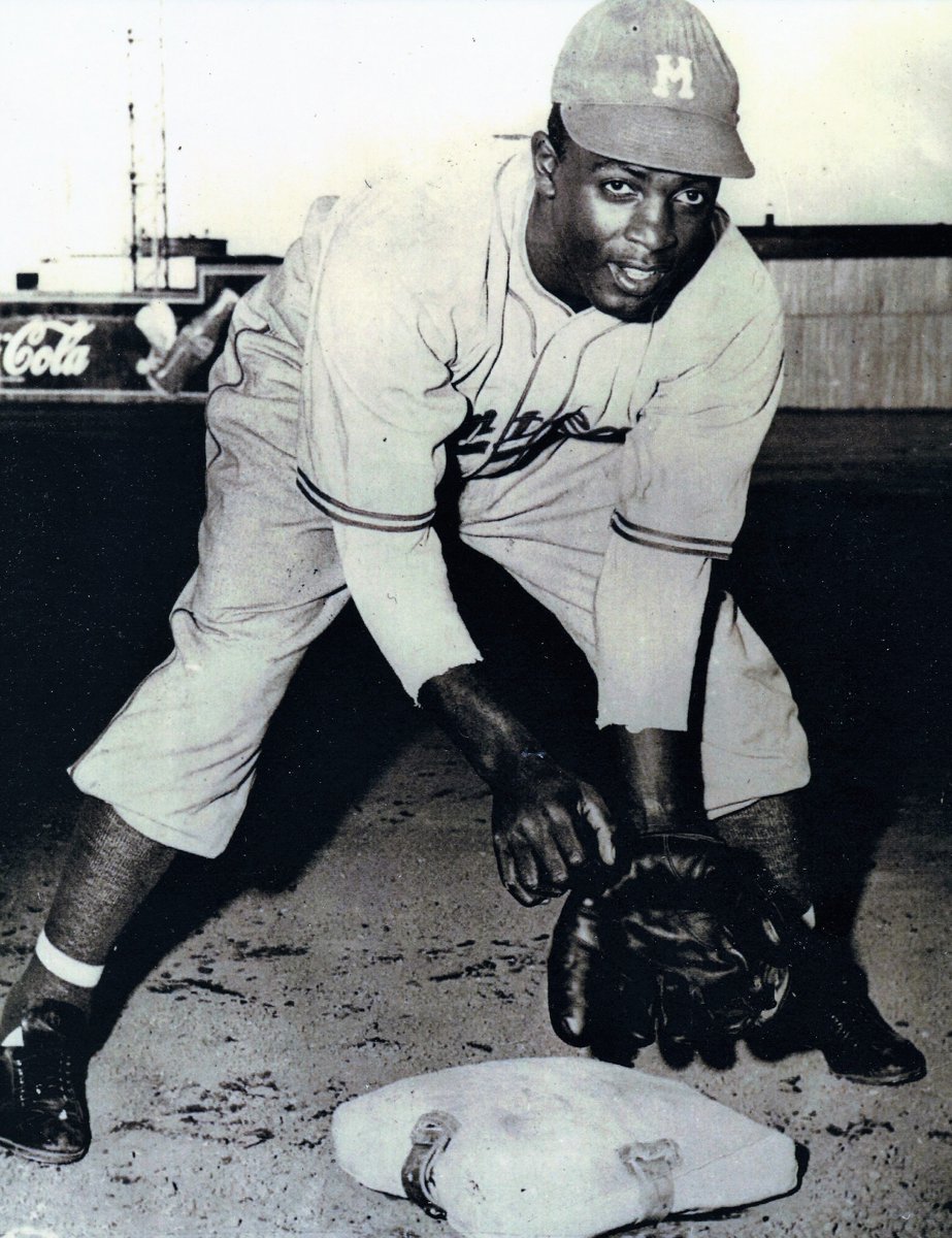 Tout s'est déroulé à merveille lorsque Jackie Robinson a intégré le baseball dit "organisé" il y a 76 ans aujourd'hui  avec les Royaux. Tout? Non. Il a commis une erreur sur un mauvais relais. Mais sinon, 4 CS en 5 dont un circuit. Une journée marquante dans l'histoire du sport.