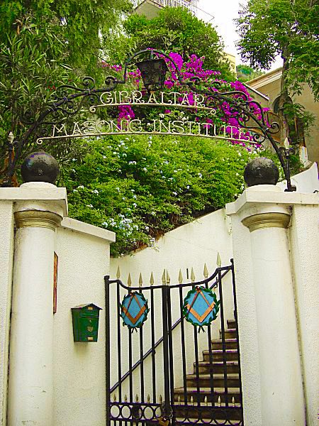 GibFreemasonry's tweet photo. This is the beautiful entrance to our Gibraltar Masonic Institute where all 🇬🇮 Lodges meet, including 3 different constitutions (English, Scottish and Irish) and 9 different orders!

Follow for information on what our lodges do, both in freemasonry and in our wonderful Community https://t.co/9O0IiAfZbA