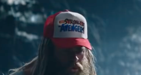 frostironat's tweet photo. OMG HIS HAT 😭😭😭😭 THE STRONGEST AVENGER #ThorLoveAndThunder https://t.co/NSkFw2IL7Z