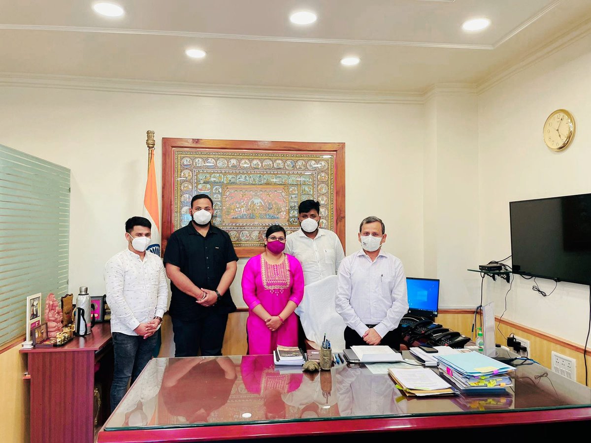 medic_sid's tweet photo. Had a great conversation with @SecyChief of Odisha he assured us that @CMO_Odisha is working with all might for accommodation of Ukraine returnee students in India only. https://t.co/dJ0rQwBdTj