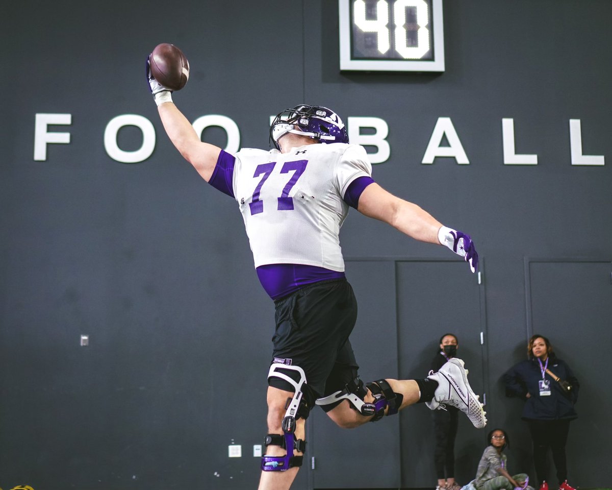 coachfitz51's tweet photo. Get the ball to your playmakers!

#GoCats | @PSkoronski https://t.co/alFCBqNDeL