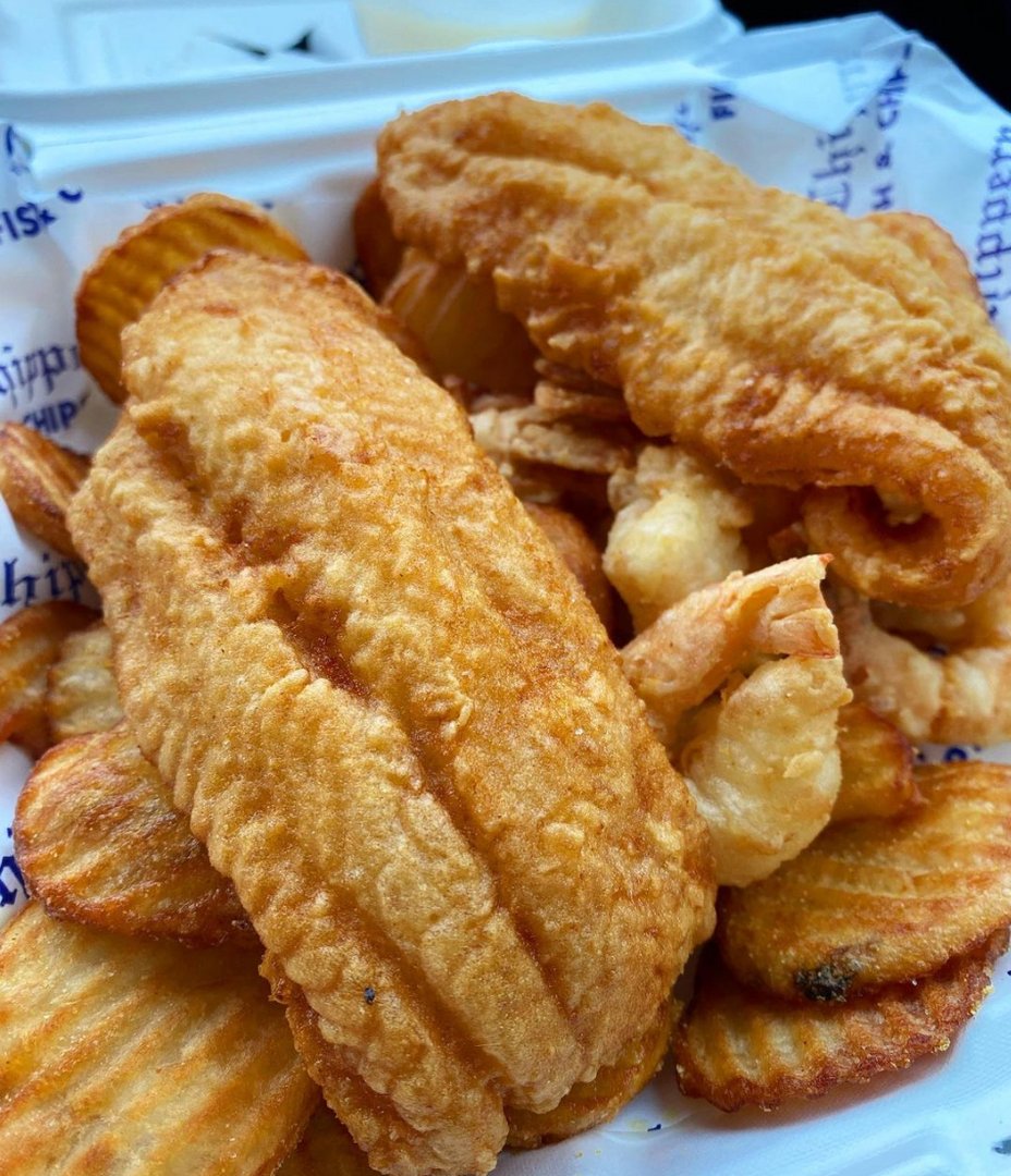 TheChippery's tweet photo. Now that is a delicious sight!
#REPOST: from Insta friend (@)chillyeaters_
"SHRIMPNATION (Fish, Shrimp &amp; Chipps) from @thechippery
Recommend? 🌕🌕🌕🌕🌗" https://t.co/rmqwvEwCTl