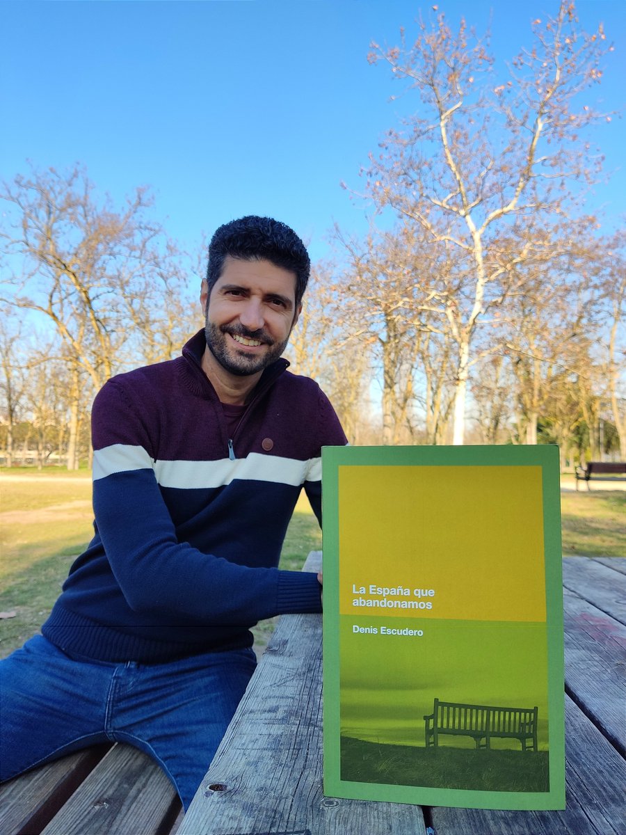 📢 Esta tarde, a las 🕢 19:00 h, en la 📍 Sala Begoña Marlasca, presentación del 📘 «La España que abandonamos», del periodista y guionista Denis Escudero Muñoz <a href="/sinedescudero/">Denis Escudero Muñoz</a>, presentada por <a href="/carmenmoralmora/">Carmen Moral</a>
¡Te esperamos! 😉
<a href="/LinceEdic/">Lince Ediciones</a> <a href="/MalpasoyCia/">Malpaso y Cía Libros</a> #LaEspañaVaciada