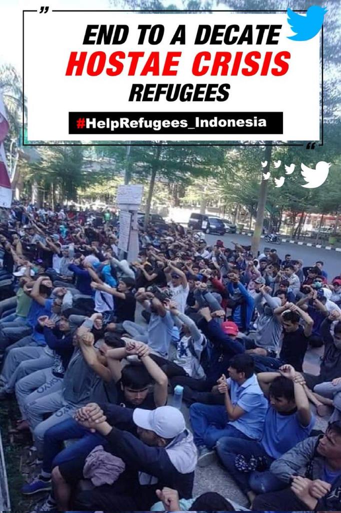 QueenEl62668306's tweet photo. We are here in Indonesia for more then 10 years without any future 
Help us to reach our destination
#RescueAfgRefugees_Indonesia https://t.co/Cc0wc68GDh