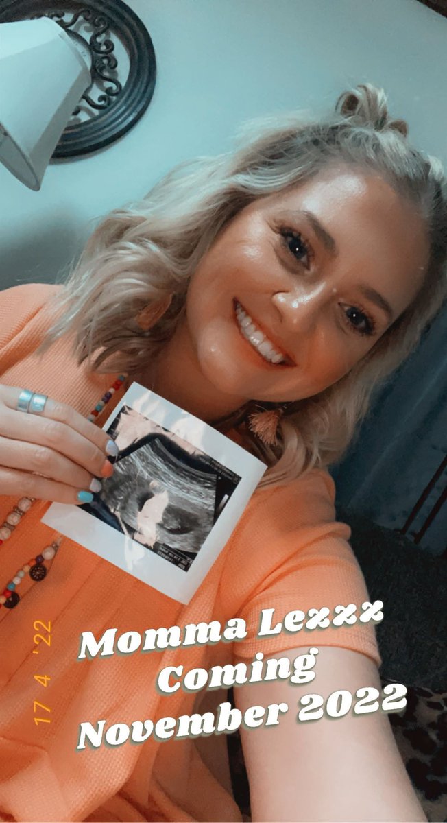 lezzyhare's tweet photo. IM HAVING A BABY🤩🤪 https://t.co/HN30Z80wSi