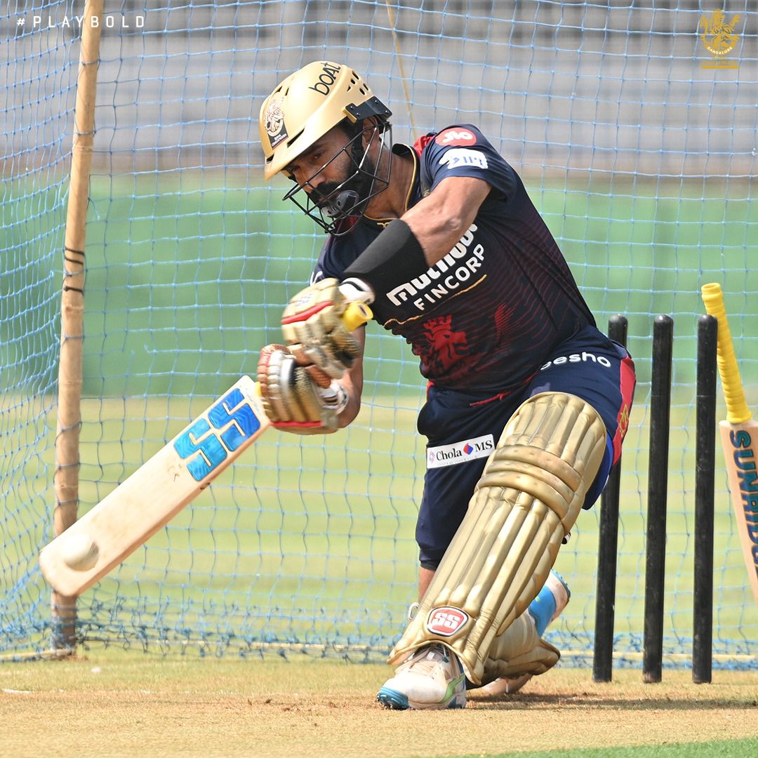 FQomcKIacAEndmv?format=jpg&name=medium