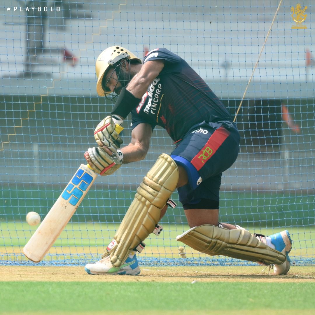 FQomecuaAAAfdpu?format=jpg&name=medium