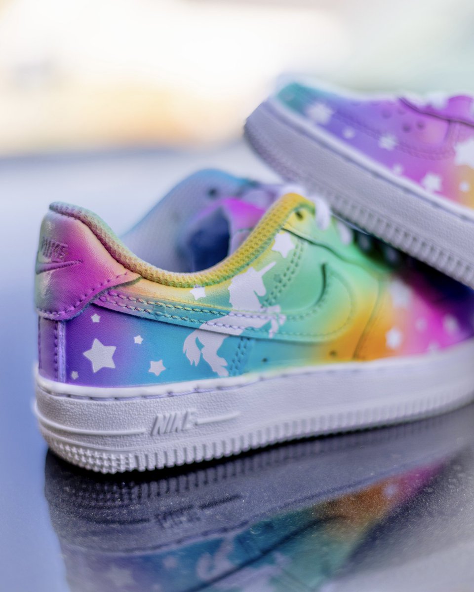 jada_theblock's tweet photo. u n i c o r n 🦄 ✨
These were literally so small 🥺🤩
#customshoes #customsneakers #kidsshoes #customkicks #unicornshoes #unicorn #cuteshoes #customairforce #customforces #customaf1 #af1custom https://t.co/RpV1C2MOgp