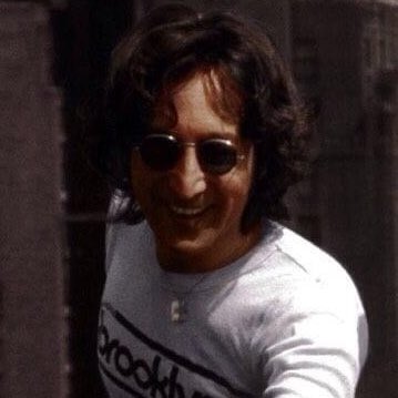 #NewProfilePic he's a dilf