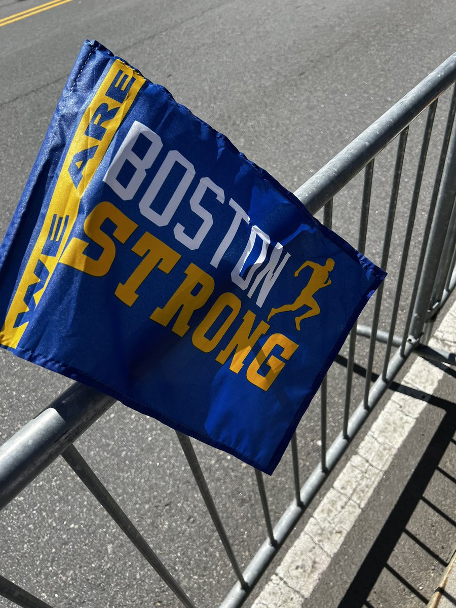 Out showing support for our friends on this beautiful day #bostonmarathon2022 #BostonStrong   #GoJJ #Gosonya