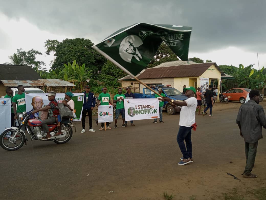 ilexdan's tweet photo. Rt. Hon. (Barr.) @LukeOnofiok Akwa Ibom most preferred gubernatorial aspirant arrives in Esit Eket LGA to consult the Party Structure in furtherance of his aspiration.

#InGodWeTrust
#ReadyToServe
#TheFuture 
#AkwaIbomTwitter
#GOAL 
#buildingtogethergrowingtogether https://t.co/KdytFnXVpG