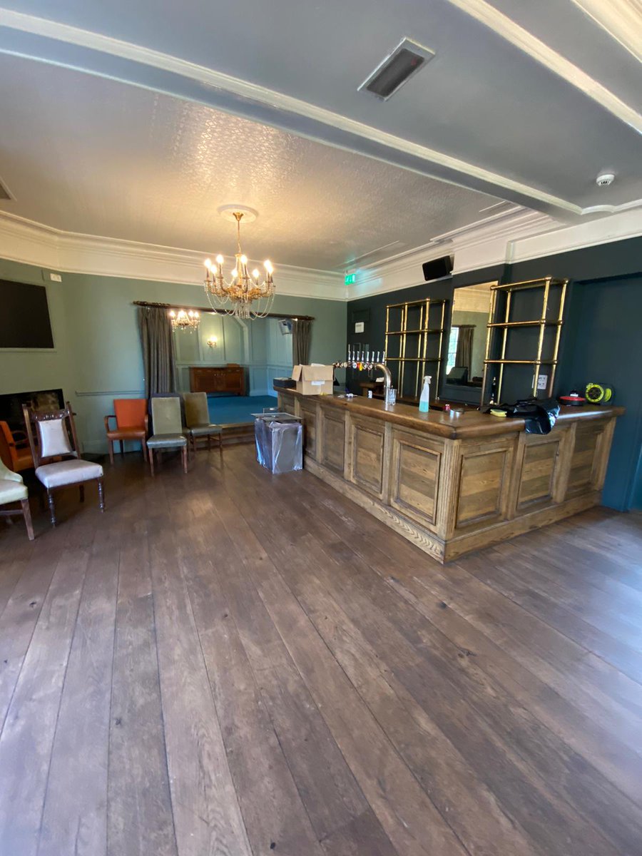 📍Our Work: The Bull, Highgate

Here you can see a before and after of the builders clean that #Templetons did for The Bull Pub. 🍻

Our team got the pub ready for reopening by deep cleaning and removing every last speck of dust! 🧼

Book a clean here: bit.ly/3LjZ716 🔗